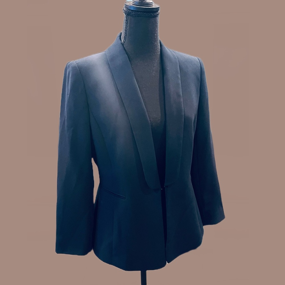Tahari Arthur S. Levine Petite Navy Blue Blazer Size 6P